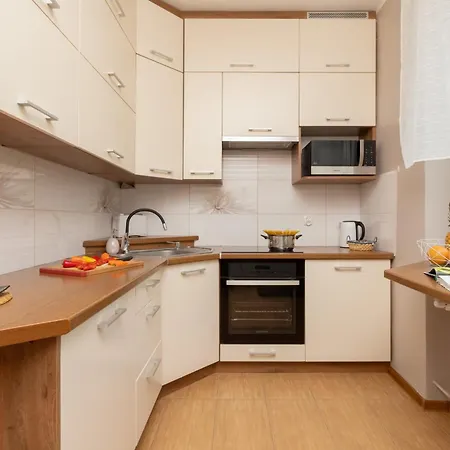 Cozy Batalionow Chlopskich In By Renters Appartement Gdynia