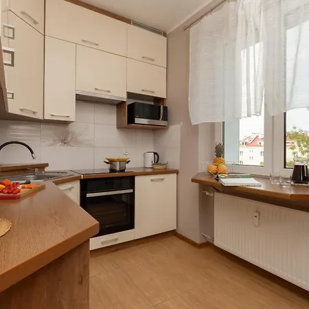 Cozy Batalionów Chłopskich In By Renters Apartament *