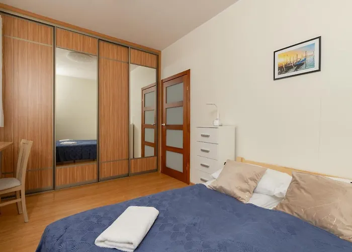 Cozy Batalionow Chlopskich In By Renters * Gdynia